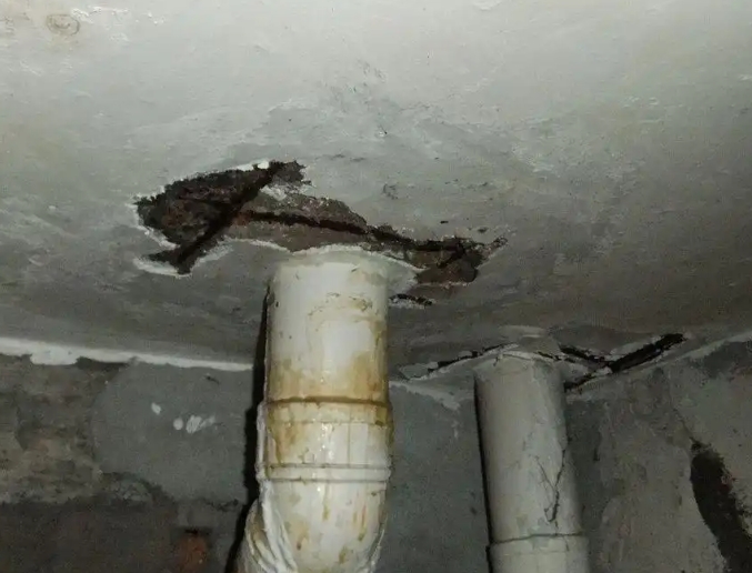 卢龙卫生间漏水维修公司浅析卢龙卫生间渗水维修的方法